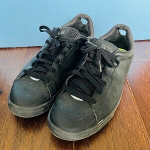 Skechers Men's On-The-Go Leather Sneakers Black, Size 8.5, Good Condition